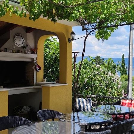 Apartments Sofija Слатине Екстериор снимка