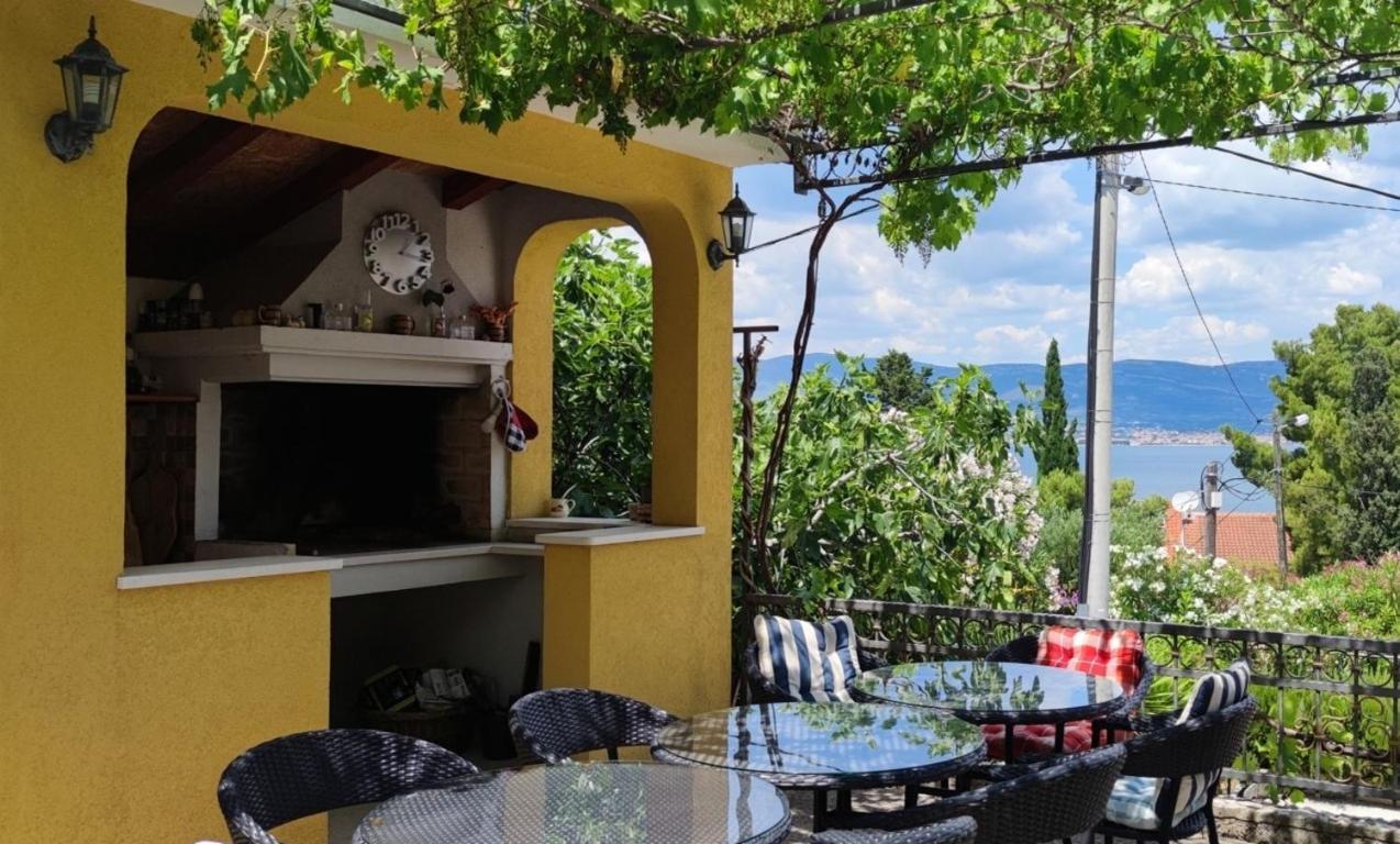 Apartments Sofija Слатине Екстериор снимка