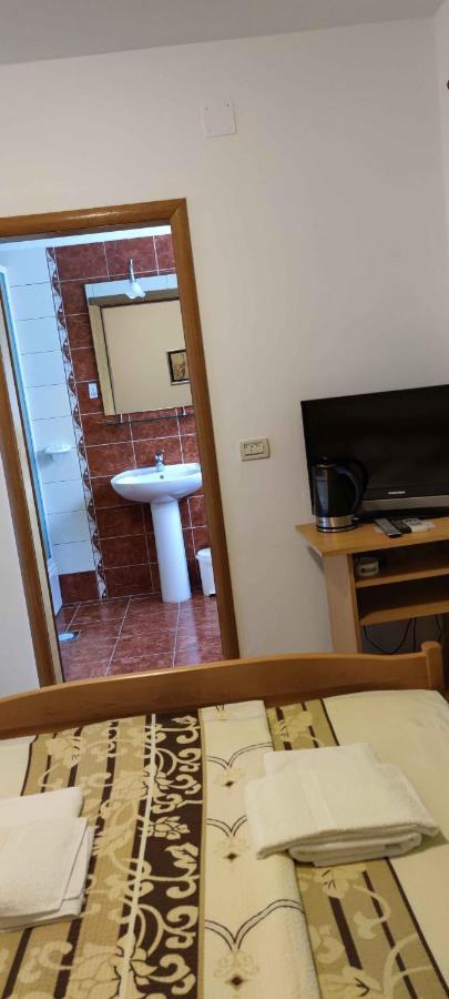 Apartments Sofija Слатине Екстериор снимка